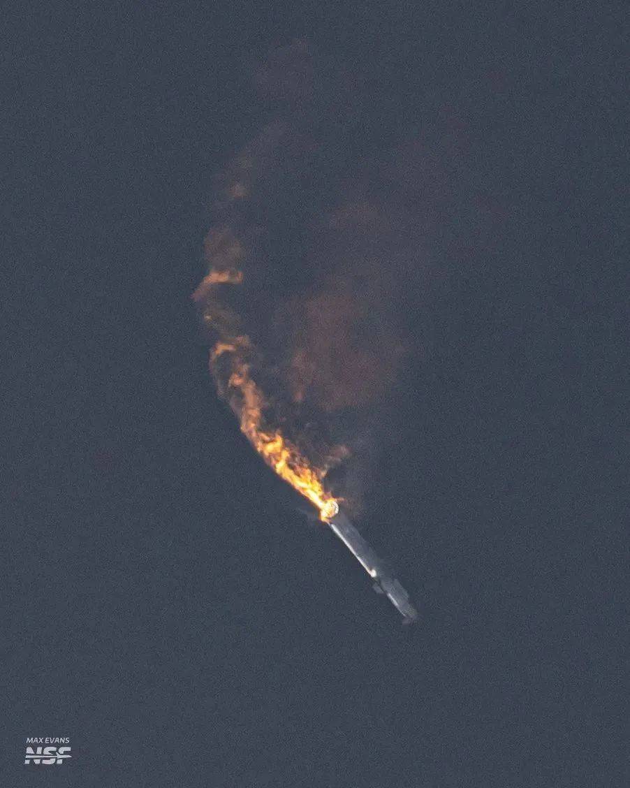 賭波:馬斯尅的星艦第四次挑戰太空,軟著陸成功