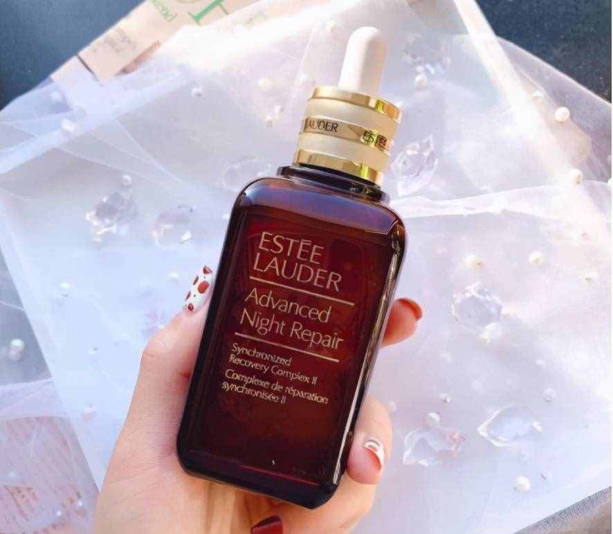 {賭馬}(35岁女人用哪个牌子护肤品好些)