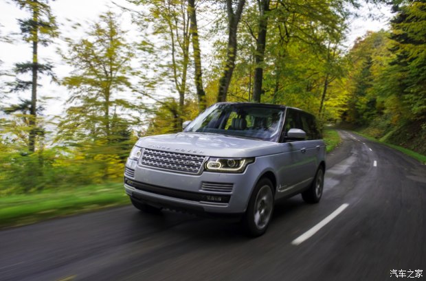 {賭馬}(路虎官网电话号码)