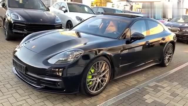 {賭波}(保时捷帕拉梅拉顶配落地多少钱)