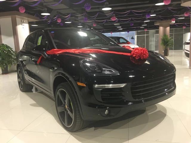 {賭波}(保时捷卡宴的价钱是多少钱)